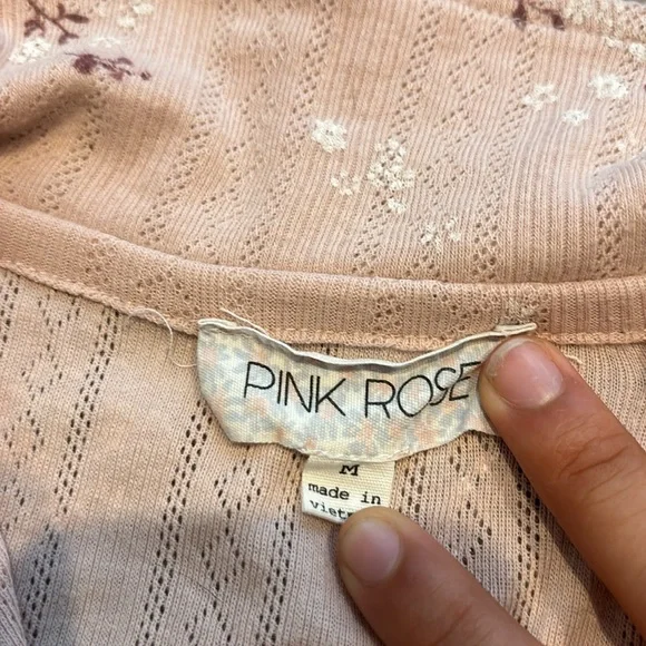 Pink Rose pink collared snap closure shirt - Picture 4 of 5